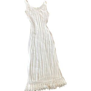 VTG Classique by Shawn Ivory Sheer Crinkle Pleated Crochet Hem Maxi Dress 276L